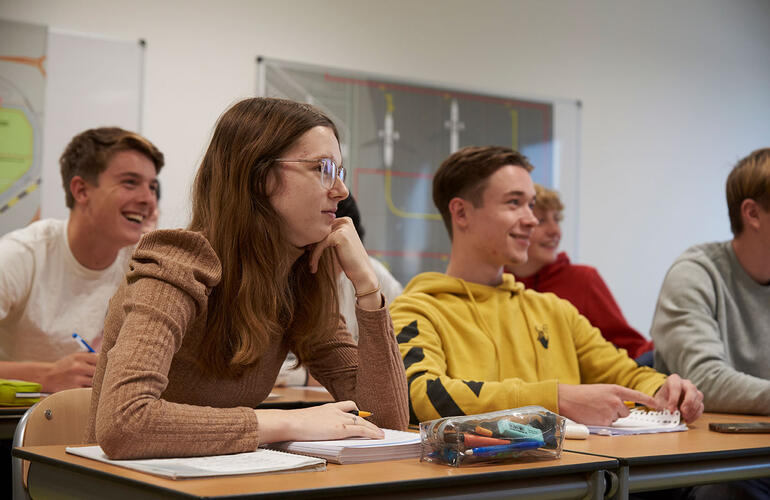 opleidingen-luchtvaartlogistiek-stc